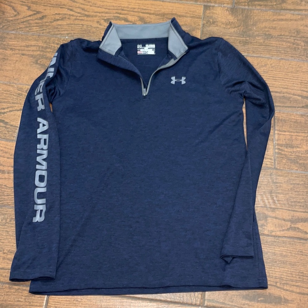 Young mens Under Armour loose long sleeve heat gear quarter zip pullover